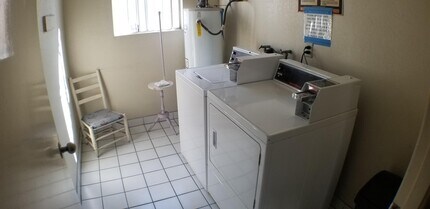 4446 W 136th St in Hawthorne, CA - Building Photo - Building Photo