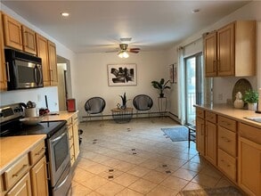 33 Suburban Dr in Elmira, NY - Building Photo - Building Photo