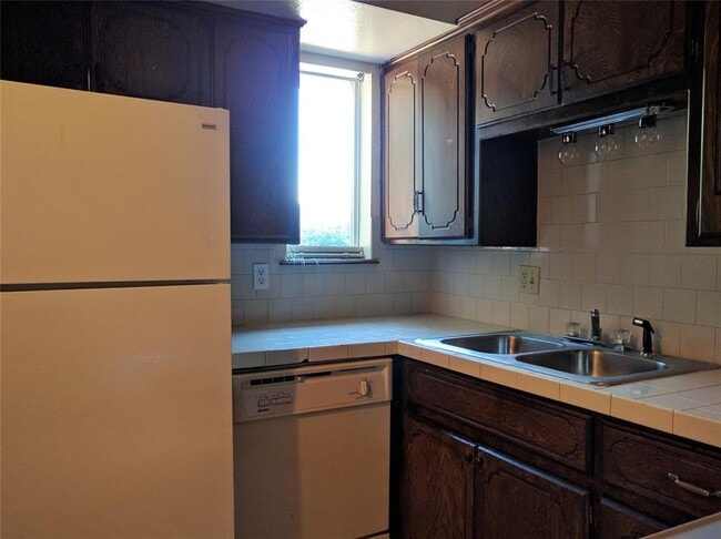 2248 Donna Dr in Norman, OK - Building Photo - Building Photo
