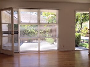 917 W Huntington Dr, Unit 917 in Arcadia, CA - Building Photo - Building Photo