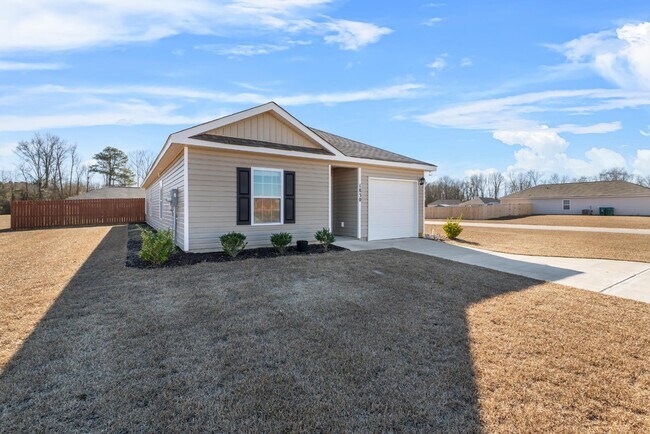 1830 Wildhorse Dr in Sumter, SC - Building Photo - Building Photo