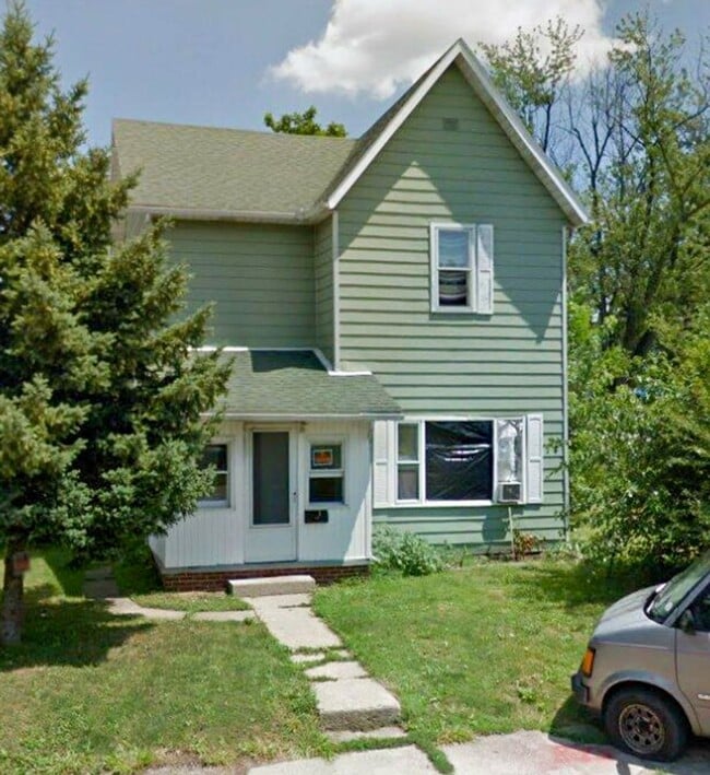 property at 2918 S Jefferson St
