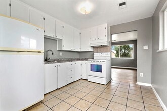 5715 E 62nd Ave, Unit 1 in Commerce City, CO - Foto de edificio - Building Photo