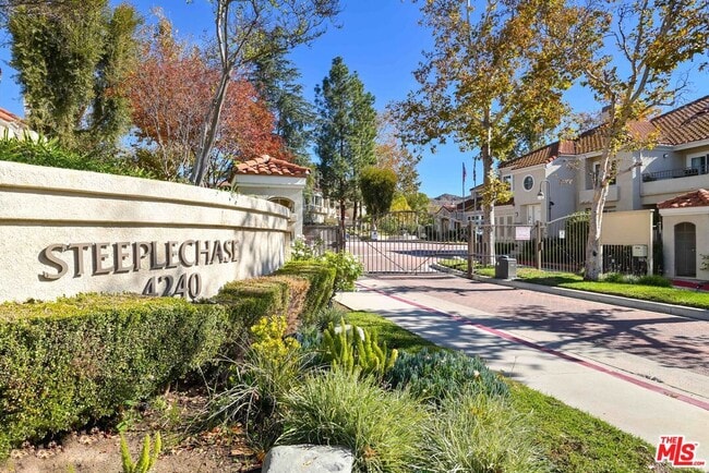 4240 Lost Hills Rd in Agoura Hills, CA - Building Photo - Building Photo