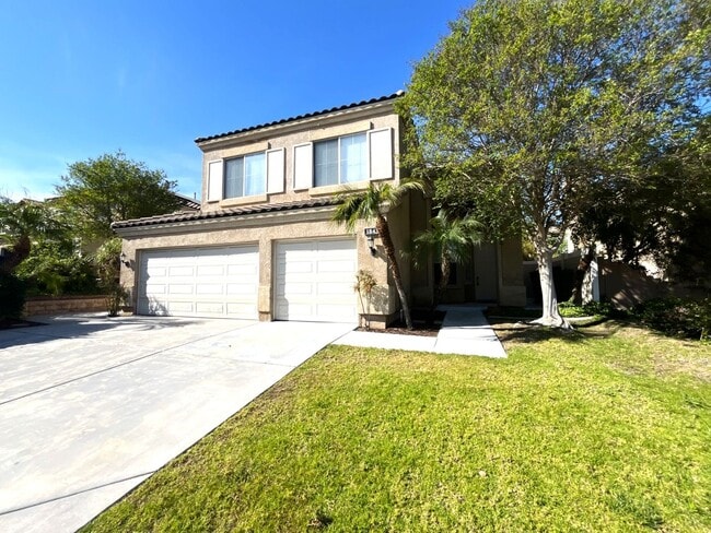 property at 1843 Madera Cir