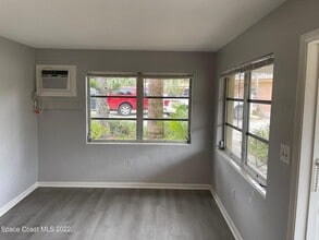 2095 Pineapple Ave, Unit 5 in Melbourne, FL - Building Photo - Building Photo