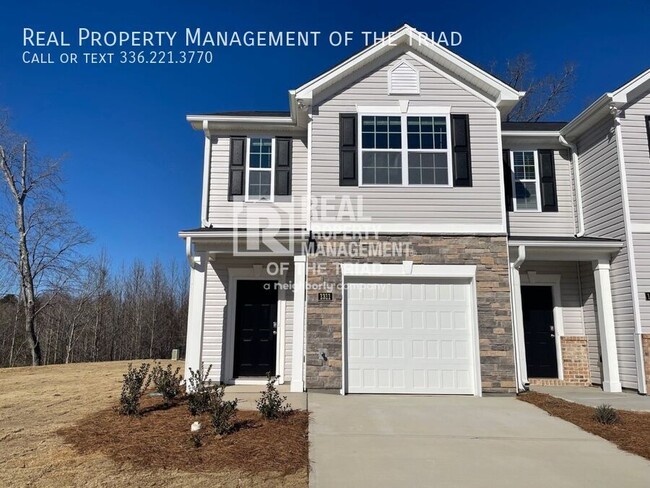 1311 Amberview Ln in Kernersville, NC - Building Photo - Building Photo