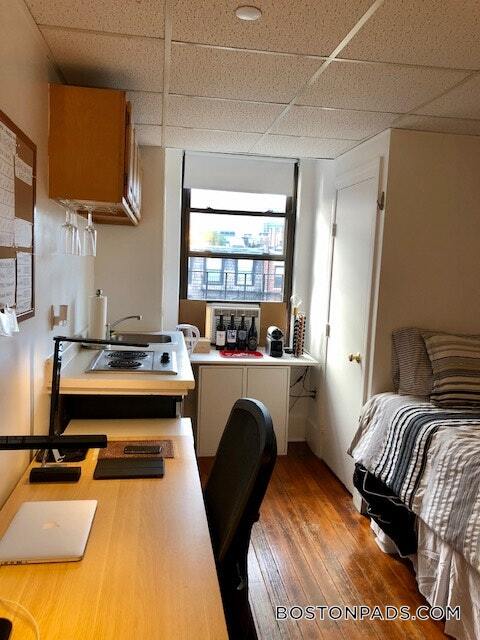 405 Beacon St in Boston, MA - Building Photo - Building Photo
