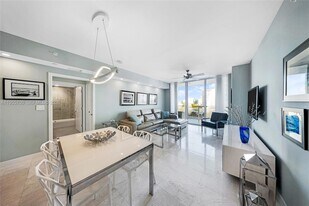 2831 N Ocean Blvd, Unit 702N in Fort Lauderdale, FL - Building Photo