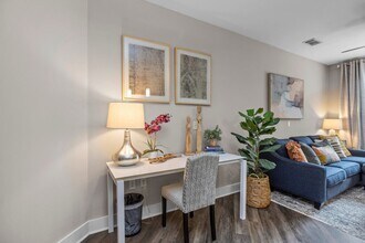 Mezzo 1 in Charlotte, NC - Building Photo - Building Photo