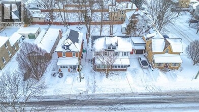 48 BEALE St in Woodstock, ON - Building Photo - Building Photo