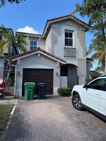 904 SW 154th Path in Miami, FL - Building Photo