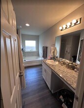 4307 Tulip Oak Dr in Houston, TX - Foto de edificio - Building Photo