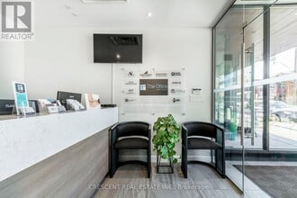 347 Jane St in Toronto, ON - Building Photo - Building Photo