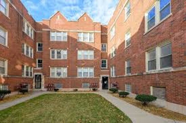 10320-28 S Walden Pkwy in Chicago, IL - Building Photo - Building Photo