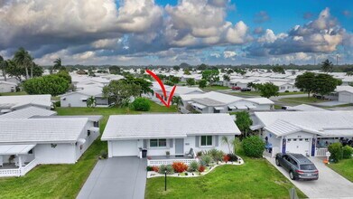 1803 SW 13th Ave in Boynton Beach, FL - Foto de edificio - Building Photo