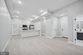 103 N 63rd St-Unit -1 in Philadelphia, PA - Building Photo - Building Photo