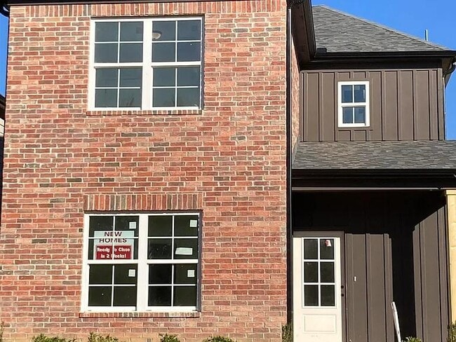 property at 1210 Pennock Dr