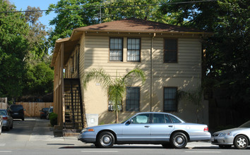 329 E San Fernando St in San Jose, CA - Building Photo - Building Photo