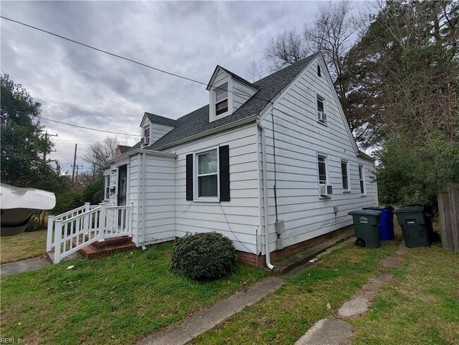 5905 Hampton Blvd in Norfolk, VA - Foto de edificio - Building Photo