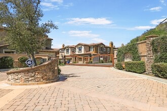 11507 Verona Dr in Chatsworth, CA - Building Photo - Building Photo