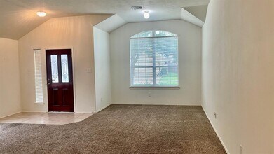 21565 Duke Alexander Dr in Kingwood, TX - Building Photo - Building Photo