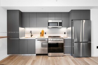 307 SW 5th St in Fort Lauderdale, FL - Building Photo - Building Photo