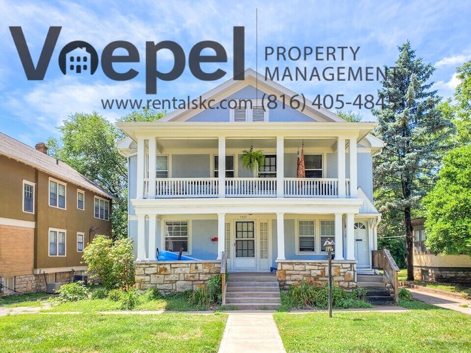 5430-5432 Harrison St in Kansas City, MO - Building Photo