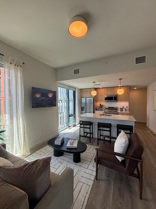 91 NW 26th St, Unit B11 in Miami, FL - Building Photo