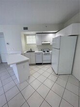 3090 Bird Ave in Miami, FL - Building Photo - Building Photo