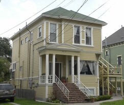 1436 Benton St in Alameda, CA - Building Photo
