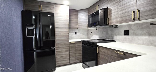 1645 W Baseline Rd in Mesa, AZ - Building Photo - Building Photo