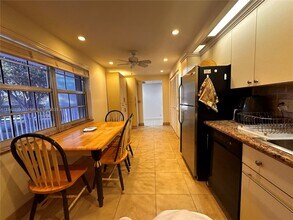 4261 W Palm Aire Dr in Pompano Beach, FL - Building Photo - Building Photo