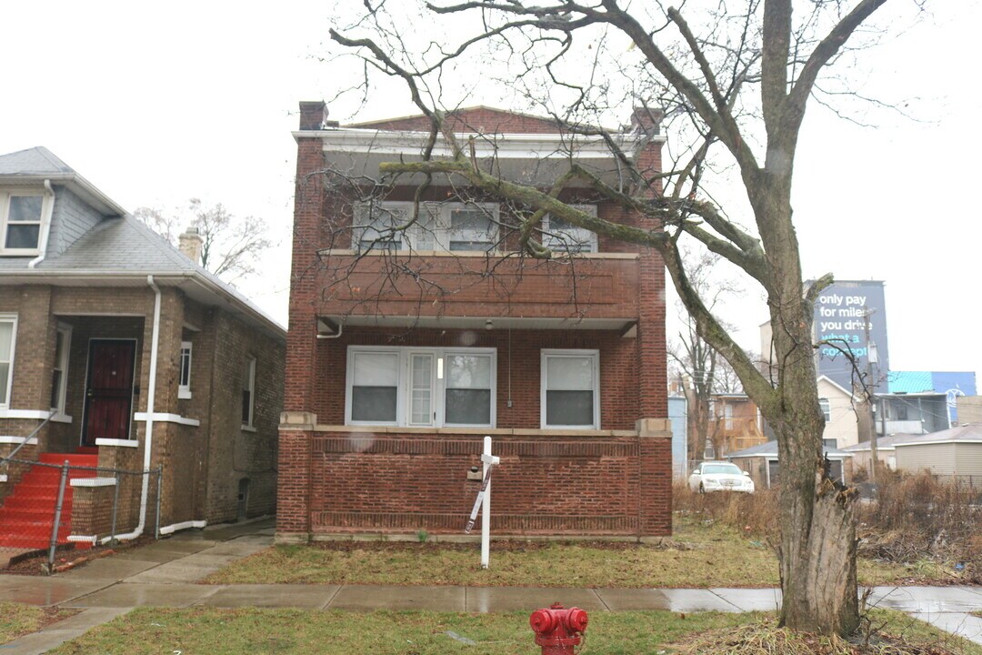 760 S Kilbourn Ave-Unit -1 in Chicago, IL - Foto de edificio