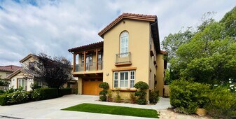 4701 Luna Ct in Calabasas, CA - Building Photo