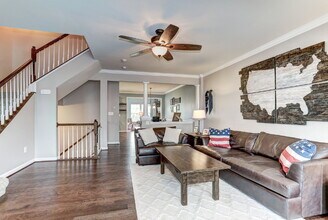 7067 Kona Dr in Gainesville, VA - Building Photo - Building Photo