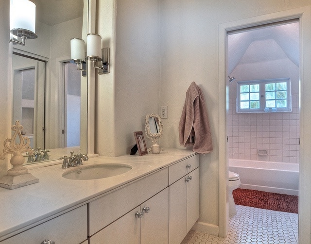 3927 Goodland Ave in Studio City, CA - Building Photo - Building Photo