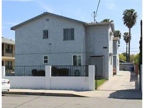 5328 Auckland Ave in North Hollywood, CA - Building Photo - Building Photo