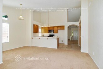 39272 Vía Lar in Murrieta, CA - Building Photo - Building Photo