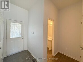 128 Sorento St in Ottawa, ON - Building Photo - Building Photo