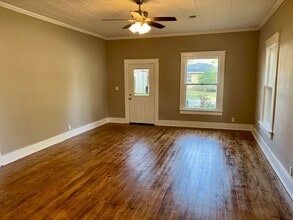 1101 W Oak Ave in Jonesboro, AR - Building Photo - Building Photo