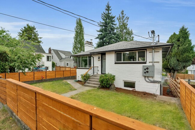 8511 2nd Ave NE in Seattle, WA - Building Photo - Building Photo