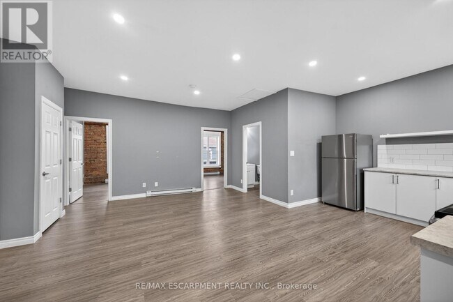 12 Main St E in Haldimand, ON - Building Photo - Building Photo