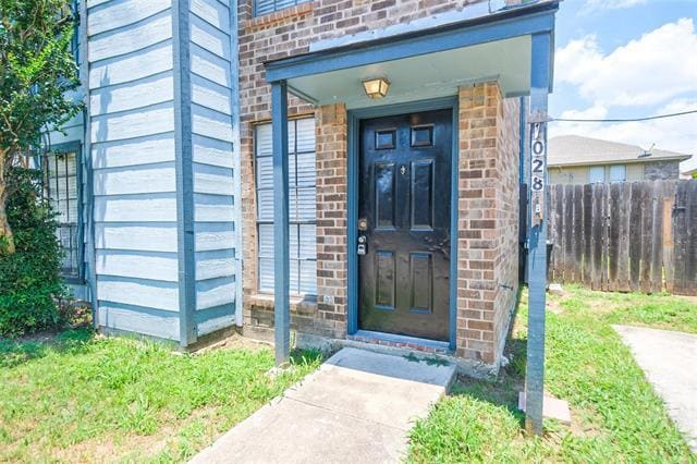 1028 McKinley St in Benbrook, TX - Building Photo - Building Photo