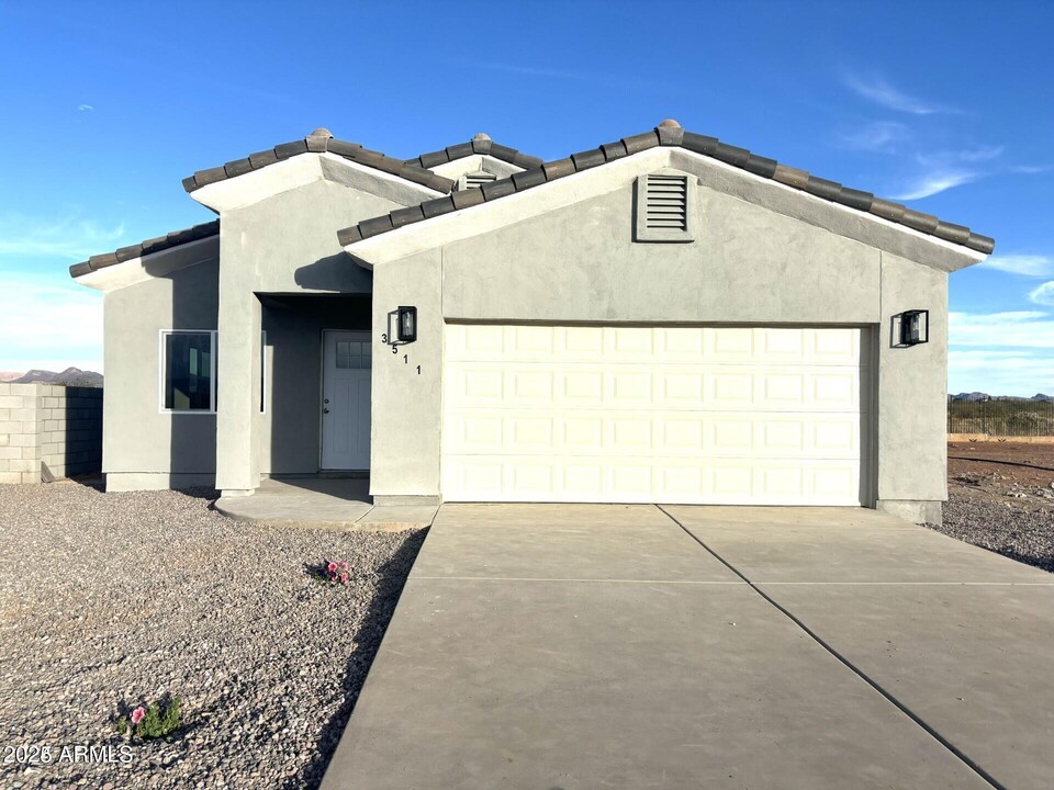 3540 Cam Del Rancho in Douglas, AZ - Building Photo