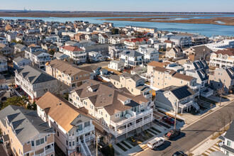 114-116 N Jefferson Ave in Margate City, NJ - Building Photo - Building Photo