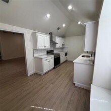 1906 Buffalo Bend Dr in Lewisville, TX - Building Photo - Building Photo