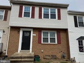 9 Autumn Hill Way in Gaithersburg, MD - Building Photo - Building Photo