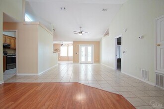 5947 Grandview Dr in Milton, FL - Building Photo - Building Photo