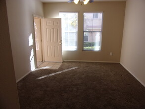10550 W Alexander Rd, Unit 1199 in Las Vegas, NV - Building Photo - Building Photo
